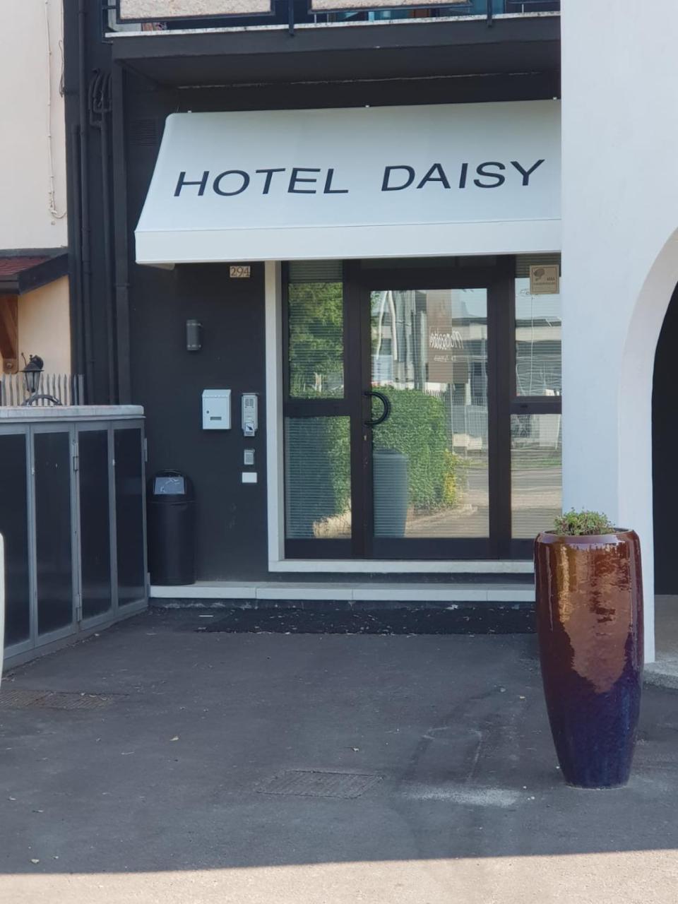 Hotel Daisy 산 조반니 루페투투 외부 사진